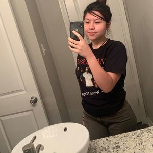 Meet your Posher, Beatriz